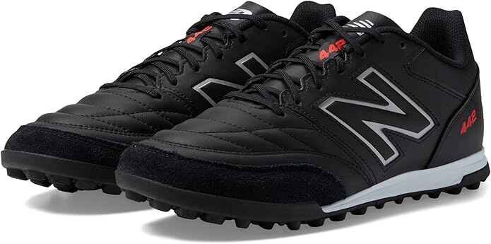 Best Indoor Soccer Shoes for Boys: A Simple Guide: New Balance Audazo